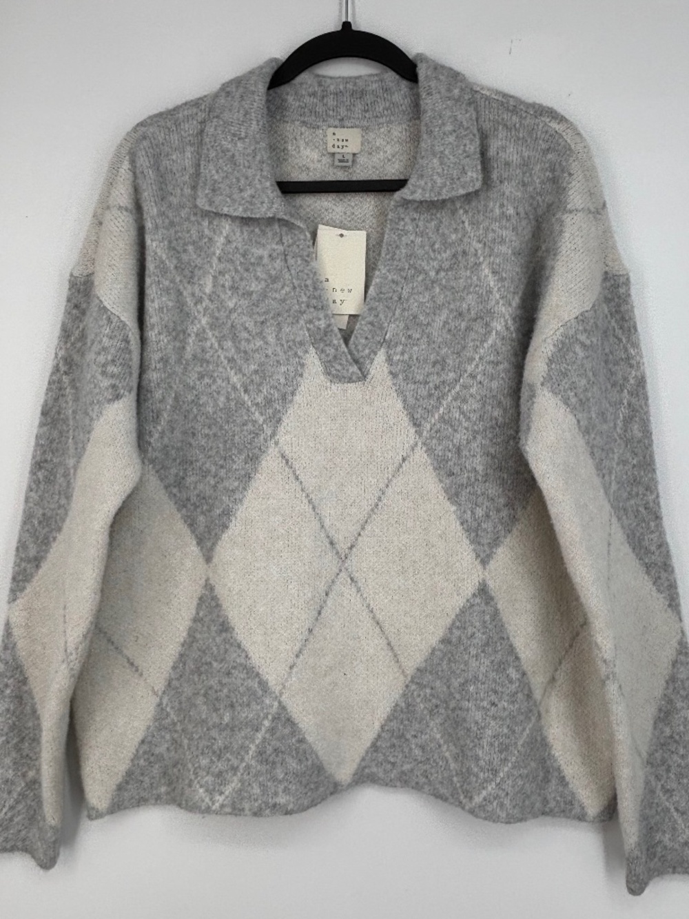 A New Day Womens Large Polo Collar Sweater Gray Cream Argyle Fuzzy Knit Long Slv